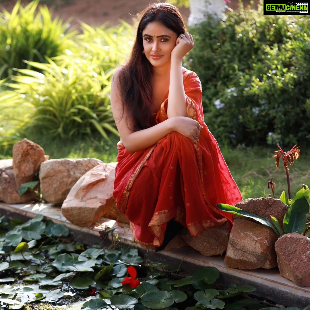 Sony Charishta Instagram - #✨ . . . . . . . . . @rakeshprat @thenawabsgarden #explorepage #exploremore #trending #viral #marati #gujarati #telugumemes #hindimemes@gulteofficial @ragalahariphotos @indiaglitz_tamil @filmyfocustamil#prints#google#indiaactress #indiabestactress