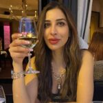 Sophie Choudry Instagram - Une seule nuit✨ #Paris #summer #aneveninginparis #takemeback #tbt #eiffeltower #latoureiffel #laseine #traveldiaries ##parisisalwaysagoodidea #sophiechoudry Paris , The City Of Love
