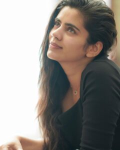 Soundariya Nanjundan Instagram - Ask me anything in the comments 🖤

 

🌟 

🌟 

🌟 

🌟 

🌟 

#soundariyananjundan #ootd #instagram #instagood  #love #like #follow #photography #photooftheday #instadaily #likeforlikes #picoftheday #fashion #instalike #beautiful  #followforfollowback #outfit #art #photo #black #followｍe #smile #happy #insta #nature #style #life  #india #likeforfollow #nomakeup