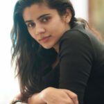 Soundariya Nanjundan Instagram - Ask me anything in the comments 🖤 🌟 🌟 🌟 🌟 🌟 #soundariyananjundan #ootd #instagram #instagood #love #like #follow #photography #photooftheday #instadaily #likeforlikes #picoftheday #fashion #instalike #beautiful #followforfollowback #outfit #art #photo #black #followｍe #smile #happy #insta #nature #style #life #india #likeforfollow #nomakeup