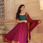 Soundariya Nanjundan Instagram - It's a perfect salwar day❤️ . Outfit- @instorefashions 📸- @kavinilavan_filmmaker . . . . . . #soundariyananjundan #photo #salwar #salwarsuits #indian #fashion #flowers #followforfollowback #like #instadaily #outfit #indianwear #ethnicwear #actor #actress #blogger #style #instadaily #outfitinspo #instagram #instalike #indianfashion #instapic #traditional #likesforlike #instagood #india #kollywood #like #instagram #instaphoto #photography #ootd