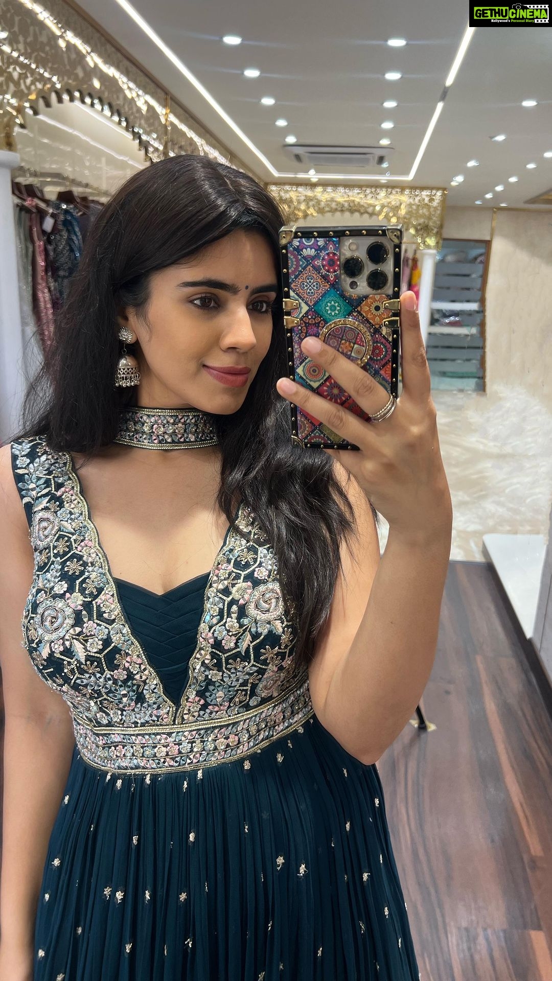 Soundariya Nanjundan Instagram - Pure 'Chaleya' magic."๐ฉท โจ ๐ฅ- arunsmagy . #JoshMeinAaja @officialjoshapp @joshapp.tamil ๐ผ ๐ผ ๐ผ #soundariyananjundan #indianfashion #ootd #outfitoftheday #photoshoot #reelsinstagram #photography #explore #love #beautiful #fashionista #outfit #festival #model #india #tamilnadu #indian #reels #indianwedding #instagram #instadaily #video #fashionblogger #indianwear #likeforlikes #traditional #followforfollowback #like #instagood Tamilnadu