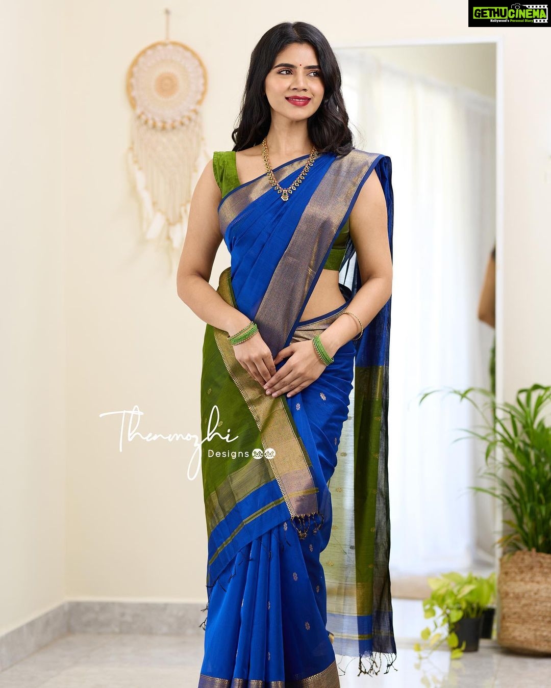 Soundariya Nanjundan Instagram - Elegance🩷 . Sarees- @thenmozhidesigns 📸- @iamvigneshjayakumar Makeover & hairdo- @priyaprabu_artistry Jewelry- @kanakadhara_jewellery @rimliboutique . . . . #soundariyananjundan #sarees #saree #sareelove #fashion #sareelovers #model #sareesofinstagram #ethnicwear #sareeblouse #silksarees #sareefashion #blogger #indianwear #sareeindia #photo #actor #indianfashion #sareedraping #outfit #designersarees #fashionblogger #india #sareelover #sareestyle #instagram #instadaily #instagood #instalike #blogger #fashion #ootd