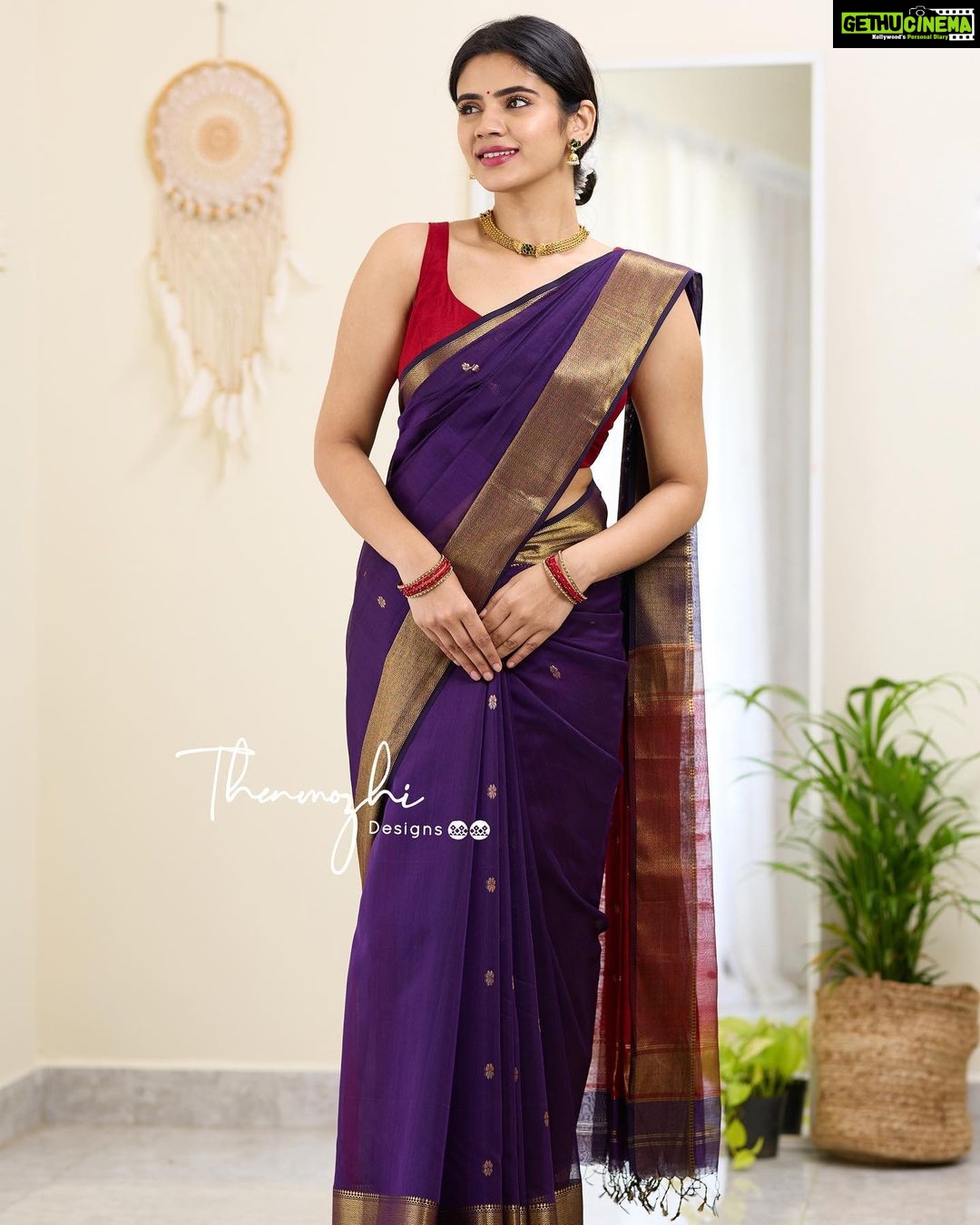 Soundariya Nanjundan Instagram - Elegance🩷 . Sarees- @thenmozhidesigns 📸- @iamvigneshjayakumar Makeover & hairdo- @priyaprabu_artistry Jewelry- @kanakadhara_jewellery @rimliboutique . . . . #soundariyananjundan #sarees #saree #sareelove #fashion #sareelovers #model #sareesofinstagram #ethnicwear #sareeblouse #silksarees #sareefashion #blogger #indianwear #sareeindia #photo #actor #indianfashion #sareedraping #outfit #designersarees #fashionblogger #india #sareelover #sareestyle #instagram #instadaily #instagood #instalike #blogger #fashion #ootd