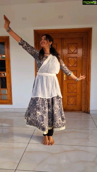 Sowmya Menon - 11.6K Likes - 💃💃
Dedicating this post to all of those who have been asking me to do a dance reel❤️❤️🦋🦋
#skr #dancereels #dancer #actorslife