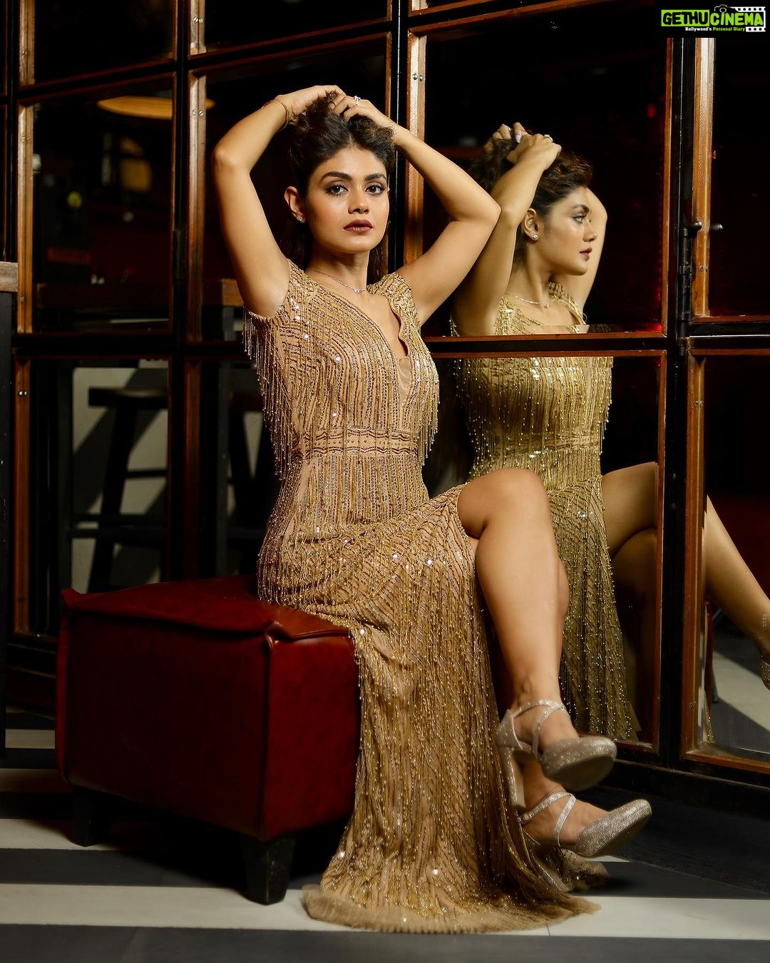 Sreejita De Instagram - Hello beautiful people! ❤️ Wearing @majesticbyjapnah Clicked by @lsd.photography.official #fashion #instyle #actorslife #actor #fashioninsta #instagood #instadaily #instafashion #photoshoot #photooftheday #sreejitade