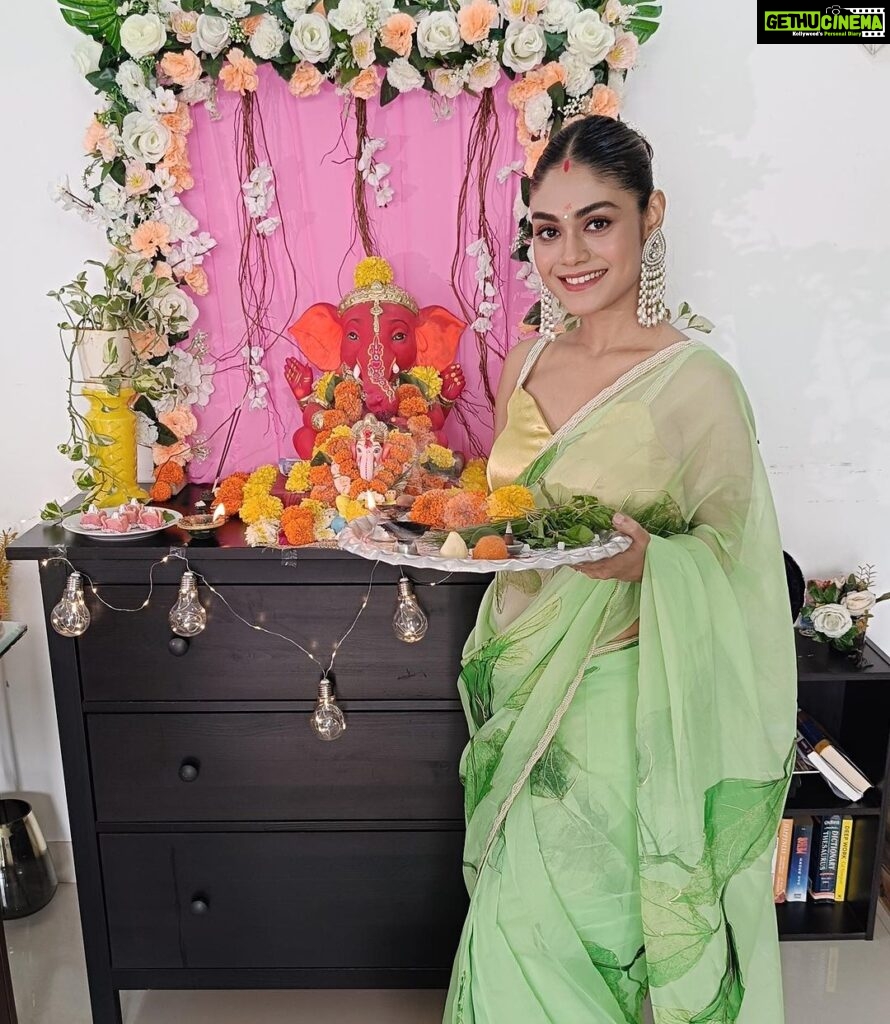 Sreejita De Instagram - You will be missed…. You are always there in our hearts…. ❤️🕉️ Wearing @laado_by_neha Earrings @official_pf_buttons_and_bows #ganpati #ganpatifestival #instagood #instagram #sreejitade