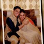 Sreejita De Instagram - Capturing the essence of Rakshabandhan with GIVA’s #TiesOfLove and cherishing the moments that make this festival truly special. To get your hands on their stunning collection, rakhis for your brother and gifts for your sisters use my code TIES15 to avail 15% off on every purchase. #GIVA #GivaJewellery #Minimal #MinimalJewellery #TimelessJewellery #Silver #SilverJewellery #Pendants #Bracelets #Rings #Birthday #Selflove #RakhiWithGIVA #SiblingLove #EleganceAndBond #sreejitade