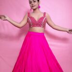 Sreejita De Instagram – Feeling pink! Happy Navratri to everyone 🙏💕

Styling @littlepuffsofhappiness @styleitupwithraavi
PR @mad.micron
Outfit @anishashettyofficial
Earrings @cherryblossom.designs
MUA @akenkshadhal
Photographer @potraitdeewana

#navratri #navratrispecial #indian #indianfashion #indianfestival #indianbride #photoshoot #instagram #sreejitade