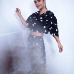 Sreejita De Instagram – Get inspired and inspire others 💕

Outfit @barrooni.in
Styling @littlepuffsofhappiness @styleitupwithraavi
PR @mad.micron 
MUA @akenkshadhal 
Photographer @potraitdeewana

#photoshoot #instaphoto #instagram #instagood #fashion #instadaily #instafashion #photography #sreejitade