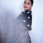 Sreejita De Instagram – Get inspired and inspire others 💕

Outfit @barrooni.in
Styling @littlepuffsofhappiness @styleitupwithraavi
PR @mad.micron 
MUA @akenkshadhal 
Photographer @potraitdeewana

#photoshoot #instaphoto #instagram #instagood #fashion #instadaily #instafashion #photography #sreejitade