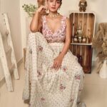 Sreejita De Instagram - Elegance in simplicity… Wearing @labelyogitakadam Shot by @ashish_sawant__ #instaphoto #instagood #instagram #photooftheday #indian #indianwear #festive #sreejitade