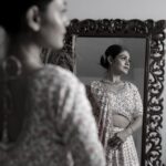 Sreejita De Instagram - Self-admiration… It’s very important. Wearing @rajarani_couture @rajarani_coaching Shot by @lsd.photography.official #photooftheday #photography #indianwear #indianbride #sreejitade #instagram #instagood #instadaily