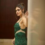 Sreejita De Instagram - 💚 Wearing @majesticbyjapnah 📸 @lsd.photography.official #photoshoot #fashion #fashionstyle #fashionista #photography #instagram #instagood #instadaily #sreejitade