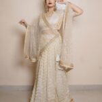 Sreemukhi Instagram - ✨✨✨✨ Styling @greeshma_krishna.k Outfit @maramsclothing_official Jewellery @fashioncurvee PC @manoj_gangula Makeup @nookesh.malla Hair @mahesh_ravulapalli #sreemukhi