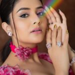 Sreemukhi Instagram - Neethone dance finale ✨ An amazing season on @starmaa @endemolshineind comes to an end! ✨ Styling @greeshma_krishna.k Outfit @indusuresh_p Jewellery @shopriyaaofficial PC @manoj_gangula Makeup @nookesh.malla Hair @mahesh_ravulapalli #sreemukhi #neethonedance #grandfinale #starmaa #endemolshine