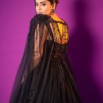 Sreemukhi Instagram - Black magic! 🖤✨🧿 Styling @greeshma_krishna.k Outfit @indusuresh_p PC @rollingcaptures Makeup @nookesh.malla Hair @mahesh_ravulapalli #sreemukhi #neethonedance #starmaa