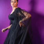 Sreemukhi Instagram - Black magic! 🖤✨🧿 Styling @greeshma_krishna.k Outfit @indusuresh_p PC @rollingcaptures Makeup @nookesh.malla Hair @mahesh_ravulapalli #sreemukhi #neethonedance #starmaa