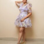 Sreemukhi Instagram - Neethone dance ❤️✨ Outfit @gummadidalashashi.label PC @epics_by_pradeep Make up @nookesh.malla Hair @mahesh_ravulapalli #neethonedance #starmaa #sreemukhi