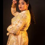 Sreemukhi Instagram - Neethone dance ✨ Styling @greeshma_krishna.k Jewellery @goyazsilverjewellery PC @rollingcaptures Makeup @nookesh.malla Hair @mahesh_ravulapalli #sreemukhi #neethonedance #starmaa