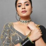 Sreemukhi Instagram - Neethone dance 🖤✨ Outfit @gummadidalashashi.label Jewellery @emmadi_silver_jewellery PC @epics_by_pradeep Make up @nookesh.malla Hair @mahesh_ravulapalli #neethonedance #starmaa #sreemukhi