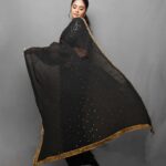 Sreemukhi Instagram - Neethone dance 🖤✨ Outfit @gummadidalashashi.label Jewellery @emmadi_silver_jewellery PC @epics_by_pradeep Make up @nookesh.malla Hair @mahesh_ravulapalli #neethonedance #starmaa #sreemukhi