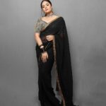 Sreemukhi Instagram - Neethone dance 🖤✨ Outfit @gummadidalashashi.label Jewellery @emmadi_silver_jewellery PC @epics_by_pradeep Make up @nookesh.malla Hair @mahesh_ravulapalli #neethonedance #starmaa #sreemukhi