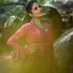 Sreemukhi Instagram - ASMP ✨ On @starmaa @play_media_creations ✨ Outfit @sreha_designer_studio Jewellery @emmadi_silver_jewellery PC @rajeshphoto_ Makeup @nookesh.malla Hair @mahesh_ravulapalli #sreemukhi #starmaa #aadivaaramwithstarmaaparivaaram