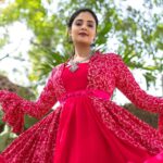 Sreemukhi Instagram - ASMP ✨ On @starmaa @play_media_creations ✨ Outfit @sreha_designer_studio Jewellery @emmadi_silver_jewellery PC @rajeshphoto_ Makeup @nookesh.malla Hair @mahesh_ravulapalli #sreemukhi #starmaa #aadivaaramwithstarmaaparivaaram