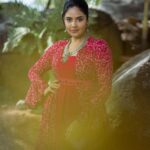 Sreemukhi Instagram - ASMP ✨ On @starmaa @play_media_creations ✨ Outfit @sreha_designer_studio Jewellery @emmadi_silver_jewellery PC @rajeshphoto_ Makeup @nookesh.malla Hair @mahesh_ravulapalli #sreemukhi #starmaa #aadivaaramwithstarmaaparivaaram