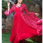 Sreemukhi Instagram - ASMP ✨ On @starmaa @play_media_creations ✨ Outfit @sreha_designer_studio Jewellery @emmadi_silver_jewellery PC @rajeshphoto_ Makeup @nookesh.malla Hair @mahesh_ravulapalli #sreemukhi #starmaa #aadivaaramwithstarmaaparivaaram