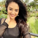 Sreemukhi Instagram - FARGO! ✨❤️ Such a beauty! 😍 @thefargohyd has my heart! ❤️ Outfit @sreha_designer_studio ❤️ #sreemukhi #fargo #fargourbanvalley #weekend #love