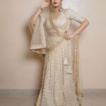 Sreemukhi Instagram - ✨✨✨✨ Styling @greeshma_krishna.k Outfit @maramsclothing_official Jewellery @fashioncurvee PC @manoj_gangula Makeup @nookesh.malla Hair @mahesh_ravulapalli #sreemukhi