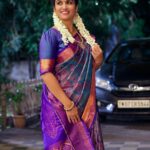 Sridevi Ashok Instagram - Many people have different wishes, mine is having different types of sarees for all occasions. Thanks @abarnasundarramanclothing for this beautiful blouse pattern stitched in a very short span of time . Blouse : @abarnasundarramanclothing Saree : @maa.boutique28 #sareefortradition #sareelove #sareedraping #sareecollection