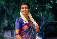 Sridevi Ashok Instagram - Many people have different wishes, mine is having different types of sarees for all occasions. Thanks @abarnasundarramanclothing for this beautiful blouse pattern stitched in a very short span of time . Blouse : @abarnasundarramanclothing Saree : @maa.boutique28 #sareefortradition #sareelove #sareedraping #sareecollection