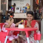 Sridevi Ashok Instagram - Happiness is enjoying meal time with your baby .A baby’s highchair is like their own personal food throne – it’s where they rule and spread their edible kingdom & that’s why i choose luvlap baby high chair . It is available now at Amazon, Flipkart & Luvlap.com @luvlap.in