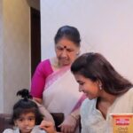 Sridevi Ashok Instagram - The nourishment of traditional millets, approved by Mummy ki mummy. And a yummy taste, approved by your little one! Get the tasty and nutritious Nestle Ceregrow Grain Selection for your Toddlers. Made with Ragi, Mixed Fruit and Ghee. @nestleceregrow AD #traditionalingredients #traditionalwisdom #inspiredbytraditions #toddlernutrition #densenutrition #goodnessoftradition #ragiforkids #ragicereal #ragi #tastyragi #ragiinabowl #goodnessofragi #nutritiousragi #mummykimummybhipasandkarengi