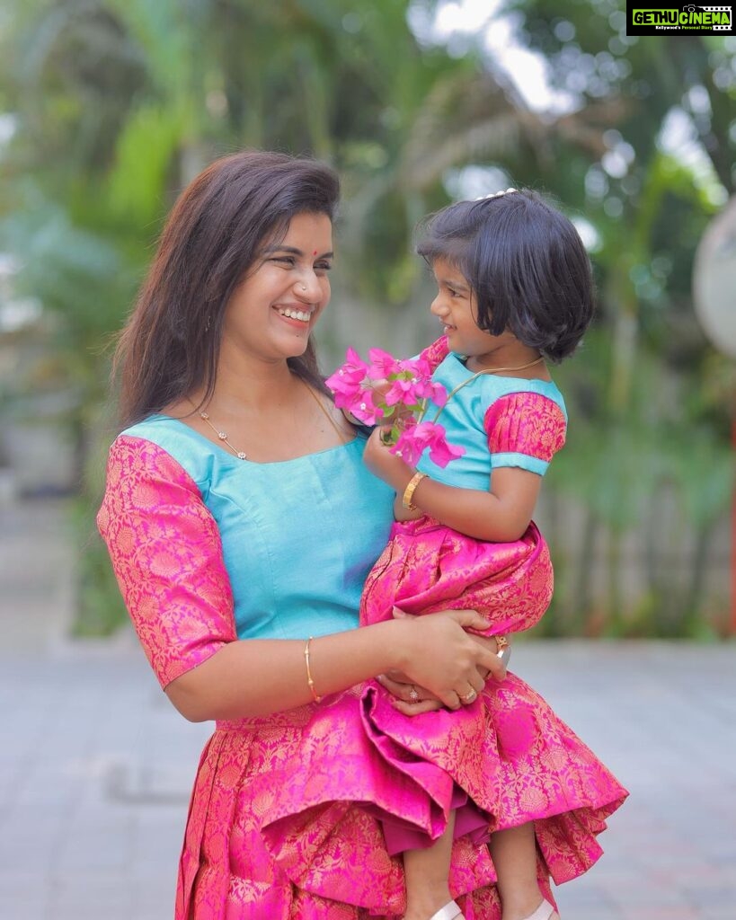 Sridevi Ashok Instagram - May the divine blessings of Durga Ma bring happiness and success to your life. May this auspicious festival bring light, happiness, and prosperity into your life. Happy Vijayadashami 🫶❤🙏 Mom & Daughter combo dress : @io__fashion Photo : @ashok_chintala