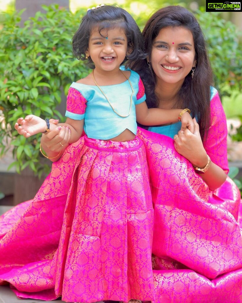 Sridevi Ashok Instagram - May the divine blessings of Durga Ma bring happiness and success to your life. May this auspicious festival bring light, happiness, and prosperity into your life. Happy Vijayadashami 🫶❤️🙏 Mom & Daughter combo dress : @io__fashion Photo : @ashok_chintala