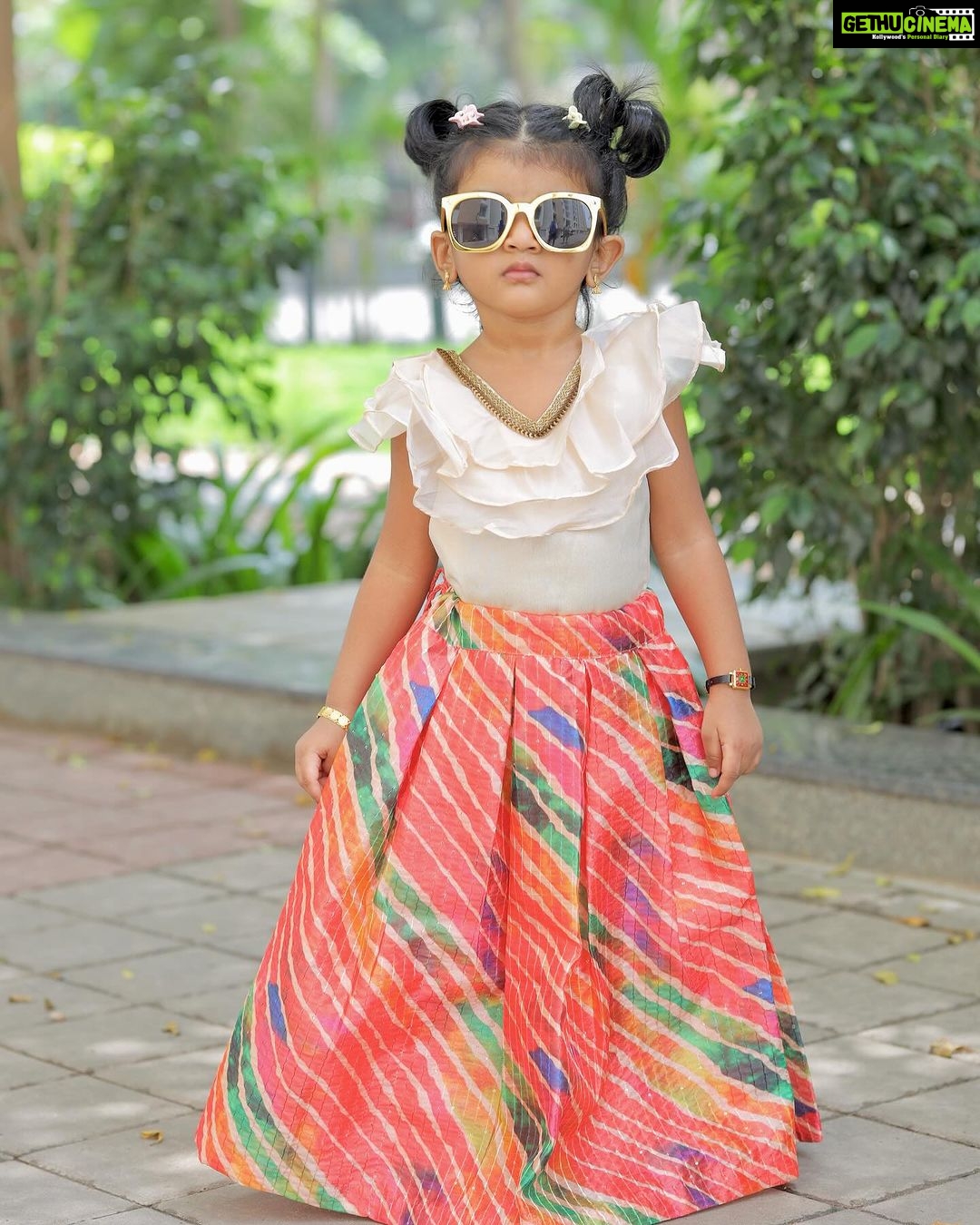 Sridevi Ashok Instagram - โฅ๏ธ๐ฉท๐งก๐๐๐ค๐คโค๏ธ Dress from : @minibee.outfits