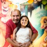 Sridevi Vijaykumar Instagram – Birthday fun🥳❤️🧿🎂🤗
.
.
.
.
Decor:@sdcevents.in 
📸:@sribalistudio @santoshk_chintu 
#birthday #birthdaygirl #party #birthdayparty #decor #kidsparty #theme #partytheme #kidstheme #playarea #lionking #hakunamatata #lionguard #simba #mufasa #mygirl #mybaby #littleone #family #play #fun #cake #enjoy #love #laughter #together #friends #partytime #disney #birthdayfun