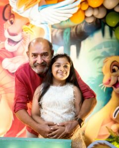 Sridevi Vijaykumar Instagram - Birthday fun🥳❤️🧿🎂🤗
.
.
.
.
Decor:@sdcevents.in 
📸:@sribalistudio @santoshk_chintu 
#birthday #birthdaygirl #party #birthdayparty #decor #kidsparty #theme #partytheme #kidstheme #playarea #lionking #hakunamatata #lionguard #simba #mufasa #mygirl #mybaby #littleone #family #play #fun #cake #enjoy #love #laughter #together #friends #partytime #disney #birthdayfun