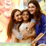 Sridevi Vijaykumar Instagram – Birthday fun🥳❤️🧿🎂🤗
.
.
.
.
Decor:@sdcevents.in 
📸:@sribalistudio @santoshk_chintu 
#birthday #birthdaygirl #party #birthdayparty #decor #kidsparty #theme #partytheme #kidstheme #playarea #lionking #hakunamatata #lionguard #simba #mufasa #mygirl #mybaby #littleone #family #play #fun #cake #enjoy #love #laughter #together #friends #partytime #disney #birthdayfun