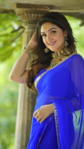 Sridevi Vijaykumar Instagram - 💙💙💙💙
.
.
.
.
.
Love the Jewellery from @karnikajewelshyd 
#jhumka #jhumkareel #jhumkalove #silverjewellery #sareelove #saree #sarees #blue #mirrorwork #songs #fun #shoot #hindisongs #tamil #telugu #trendingreels #reels #insta #instafeed