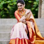 Sridevi Vijaykumar Instagram - Style is a way to say who you are without having to speak ✨️ . . . . . @omsai_pattusarees @lotus_silver_jewellery @antiquelotuss_official @paulino_pictures #zeetelugu #sundayshow #sravanamasam #episode #traditionalwear #saree #sareelove #regal #royal #prettygirls #silksaree #weddingwear #kanchipattu #kanchivaramsilk #elegance #jewelry #gold #beauty #instadump #movie #show #tv #sareesofinstagram #instafam #picoftheday