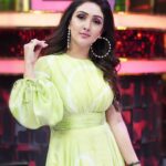 Sridevi Vijaykumar Instagram - Start your day with happiness and gratitude 😊 . . . #happyquotes #positivethoughts #startyourday #smile #morning #morningvibes #greatweek #lookingforward #goodday #happy #love #enjoythemoment #instafam #vijaytv #startmusic #vijaytelevision #sridevi #sridevivijaykumar