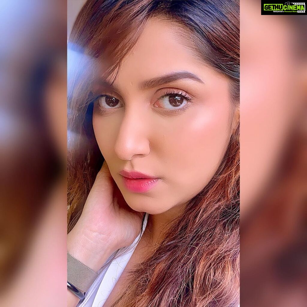 Srishti Jain Instagram - Close up! . . . . . . . . . . . #dewymakeup #makeup #glowymakeup #pink #peach #subtleglam #closeup #closeshot #instagood #instagram #instadaily #instalike #explorepage #explorepage #newpost #postoftheday Mumbai, Maharashtra
