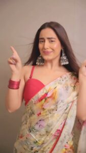 Srishty Rode Instagram - What Jhumka? 😜
.
.
Shot by @deepak_das_photography