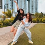 Srishty Rode Instagram - From Kenya To Pune! 🤪❤️ . . . #reelsinstagram #reels #reelsvideo #reelitfeelit #reelkarofeelkaro #dance #dancereels #trending #trendingreels