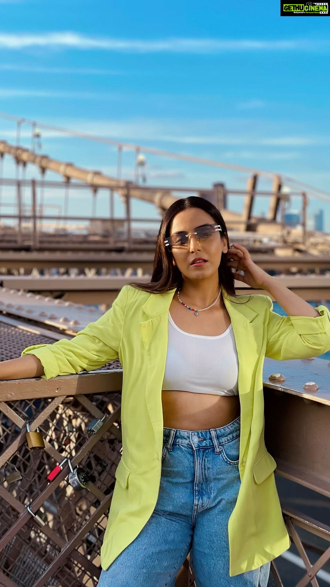 Srishty Rode - 65.9K Likes - Lo Chali Mai ❤️
#brooklynbridge was a vibe 🇺🇸😍